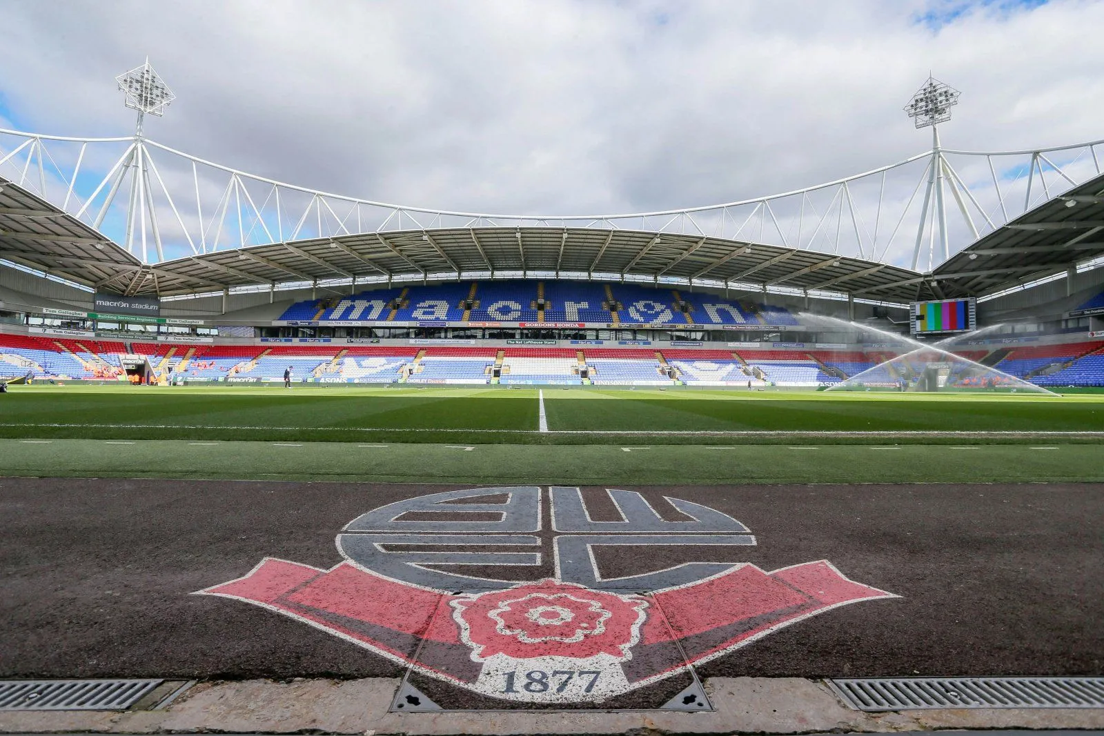 Sân vận động Macron, sân nhà của Bolton Wanderers