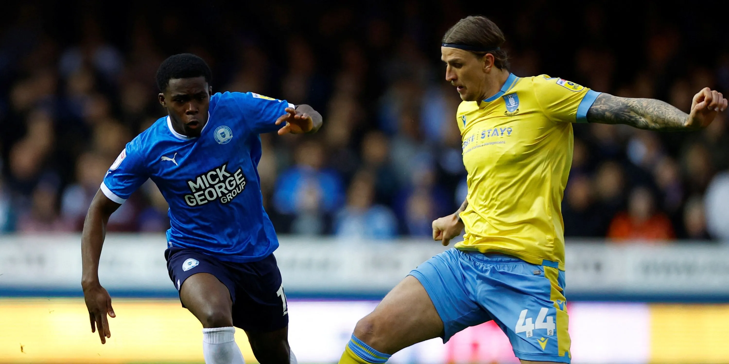 Kwame Poku trong màu áo Peterborough