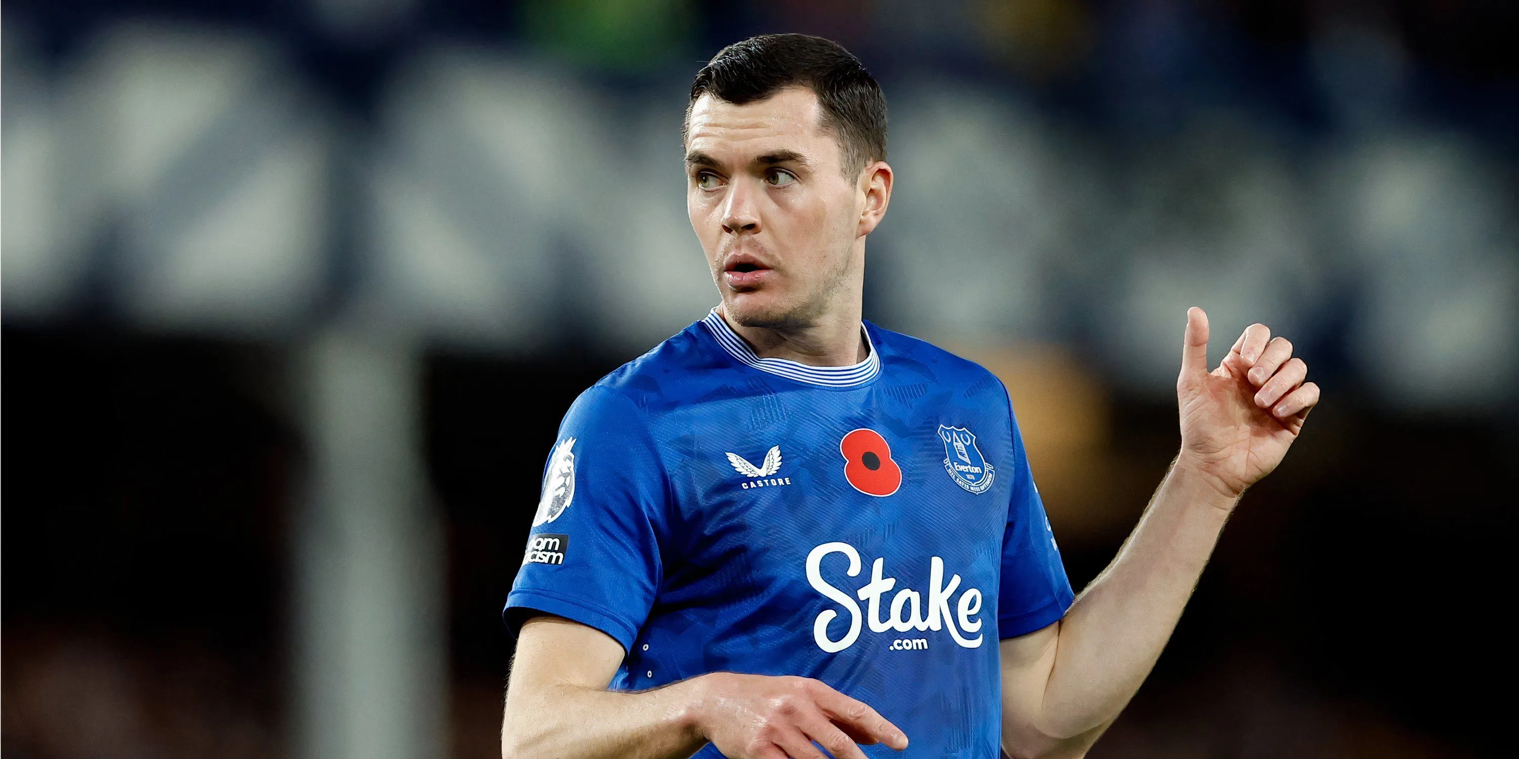 Michael Keane, trung vệ kỳ cựu từ Everton đang được Leeds và Burnley theo đuổi
