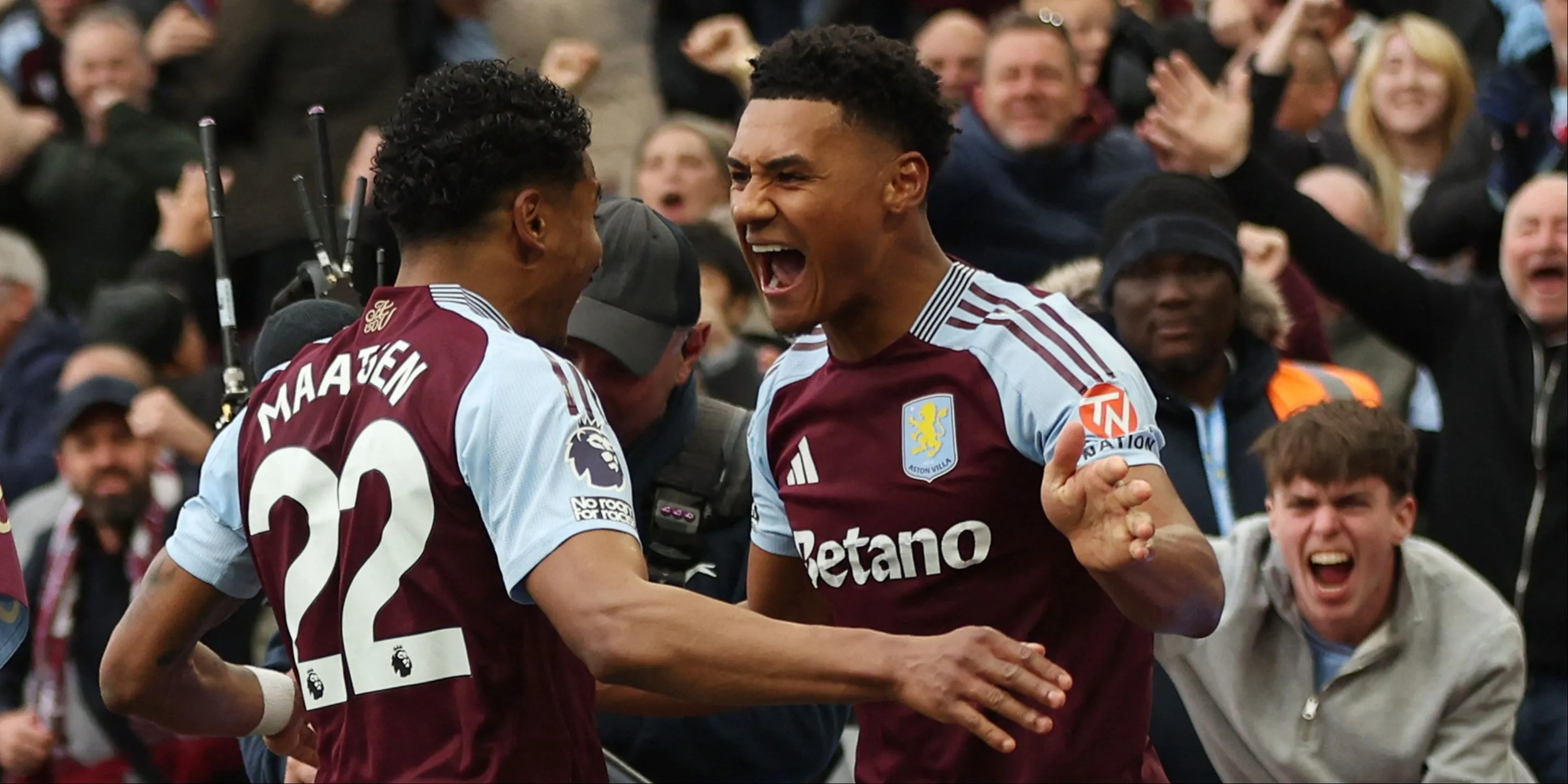 Tiền đạo Ollie Watkins và hậu vệ Ian Maatsen