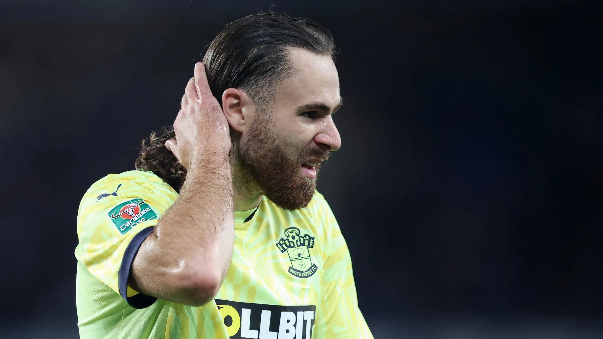 Tiền đạo Ben Brereton Diaz của Southampton trong màu áo câu lạc bộ, đối mặt với tương lai không chắc chắn tại St Mary's.