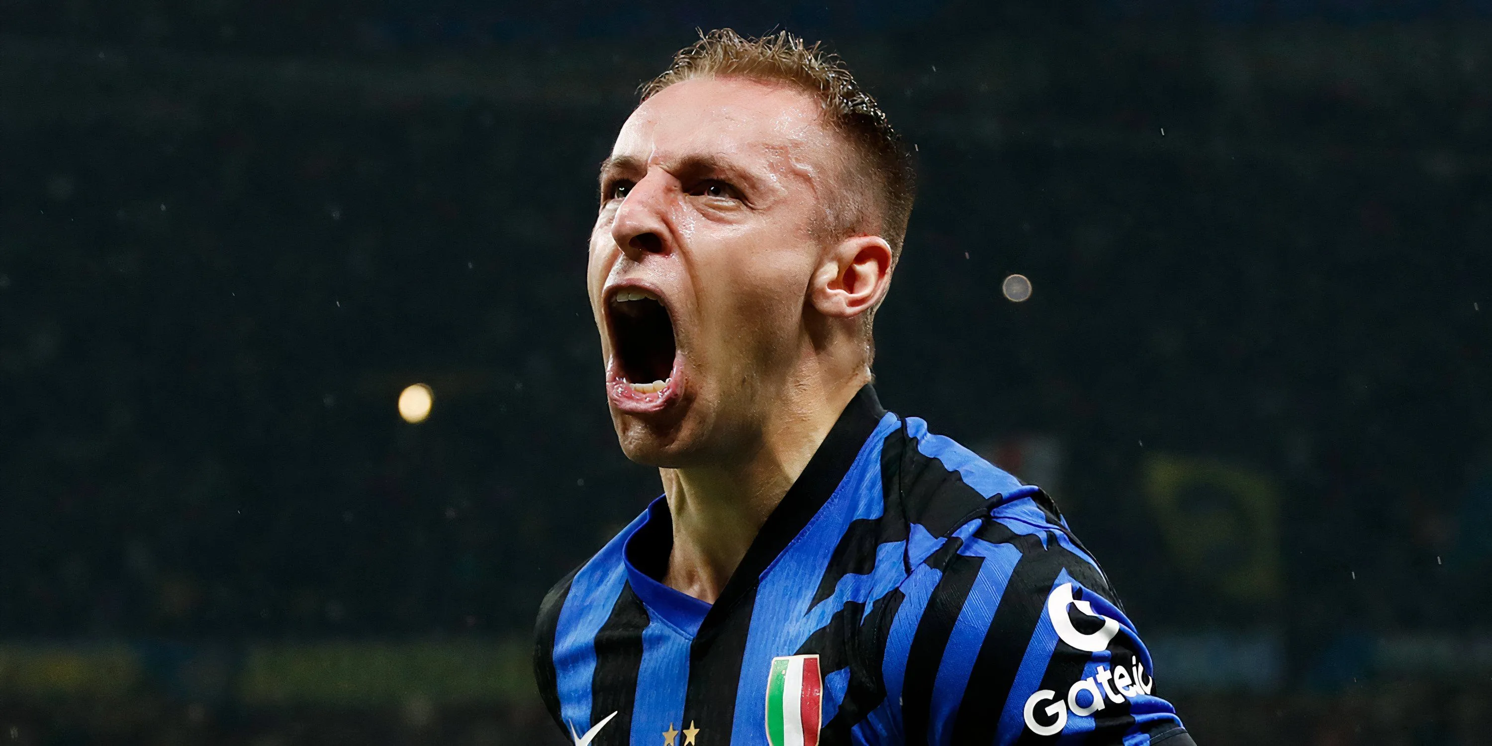 Tiền vệ Davide Frattesi của Inter Milan thi đấu tại Champions League