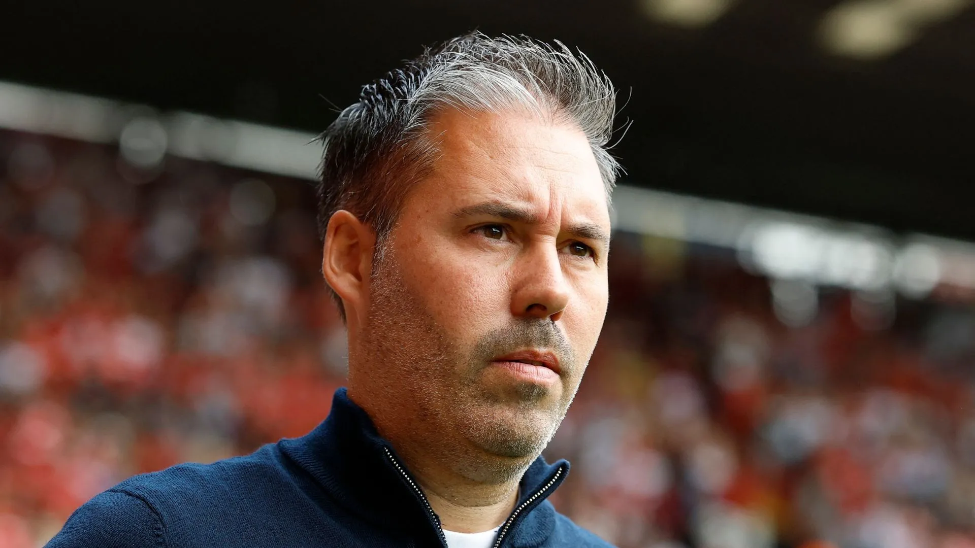 Marti Cifuentes, HLV Leicester City, cũng đang chịu áp lực lớn từ phía ban lãnh đạo