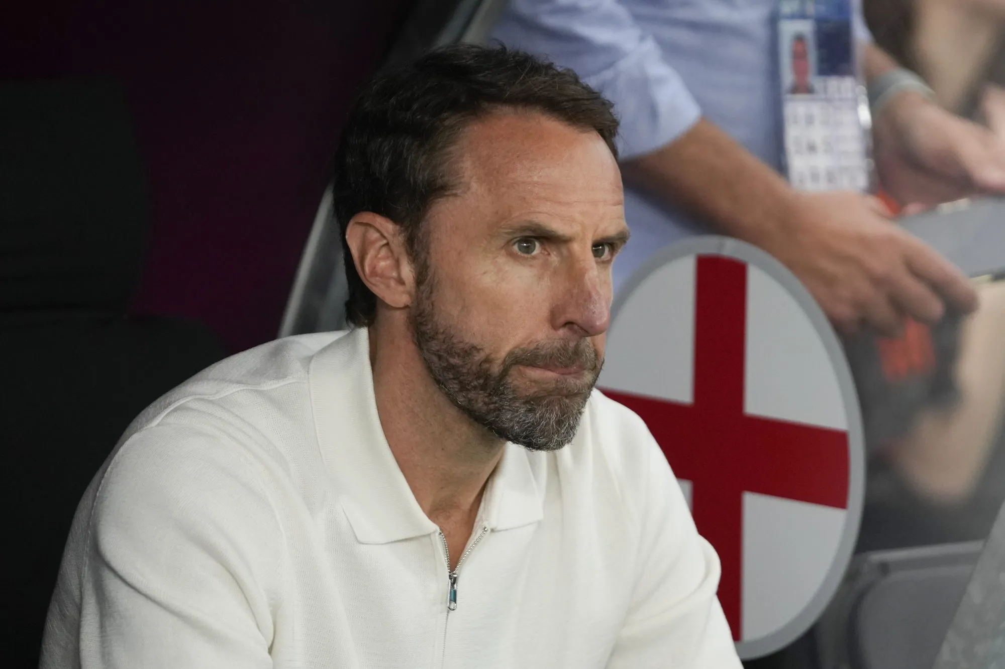 Southgate thừa nhận việc bị chỉ trích các CĐV Anh ném bia vào người là dấu hiệu cho thấy thời gian của ông đã kết thúc